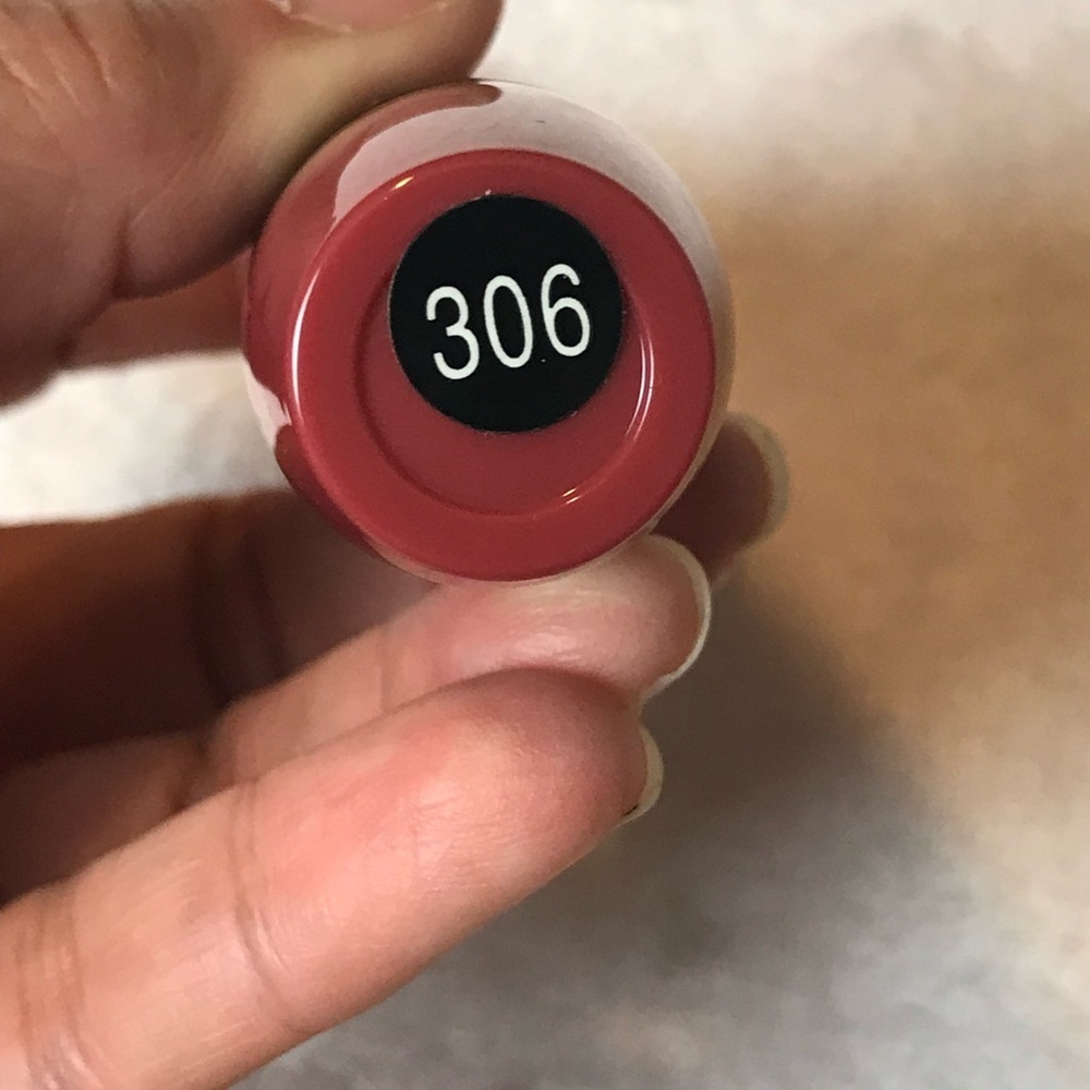 ✨✨5/$10✨✨ Cosmetics Professional Top Lady Matte Lipstick Nro 306 New /Never Worn - Picture 4 of 6